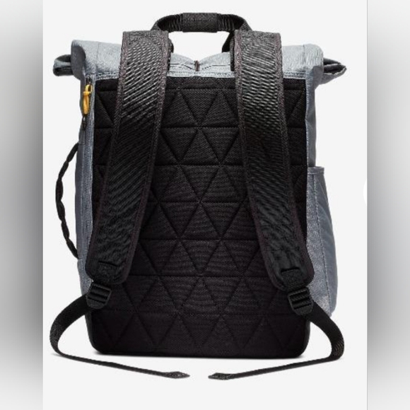 NWT Nike Sport Golf Backpack, grey/black, 29 litre - Picture 7 of 7